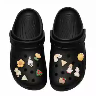 12 crocs