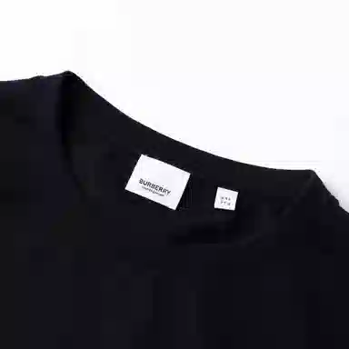 Burberry SS22 T