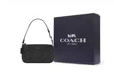 COACH Nolita 19