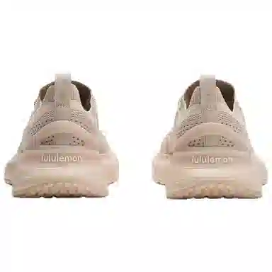 lululemon chargefeel 3