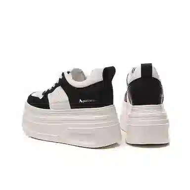 AQUASCUTUM
