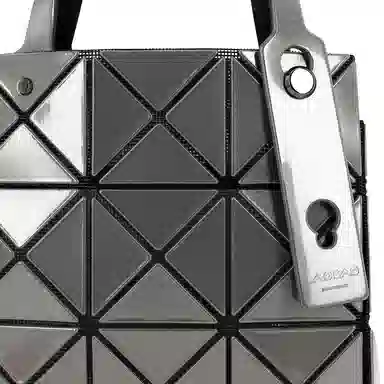 ISSEY MIYAKE CARAT Tote