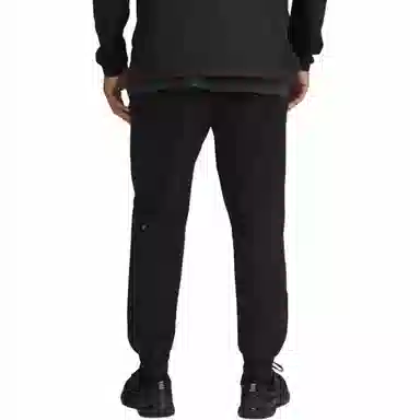 lululemon License to Train SS22 Logo