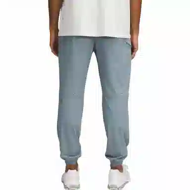 lululemon License to Train SS22 Logo