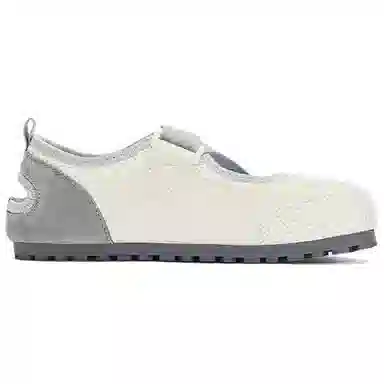 DAPHNE PU