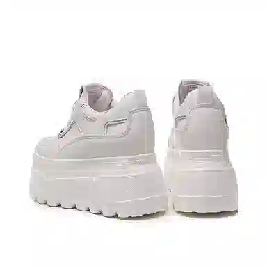 AQUASCUTUM