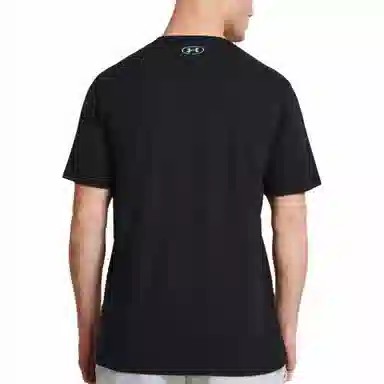 Under Armour T