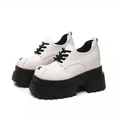 AQUASCUTUM