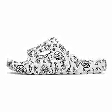 EASTERN CAMEL ins EVA