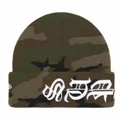 Supreme New Era Blackletter Beanie