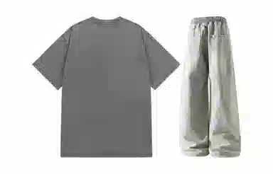 URBAN AUTHENTIC T