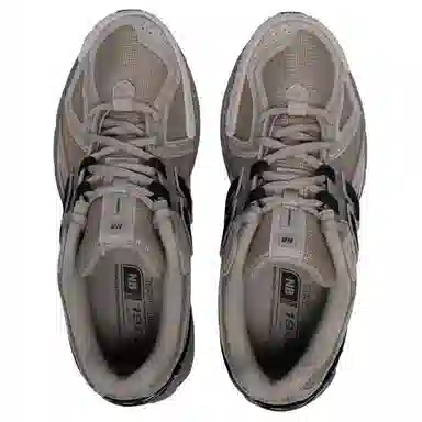 New Balance 1906R Beige