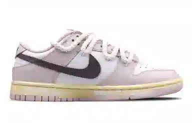 Nike Dunk pink oxford