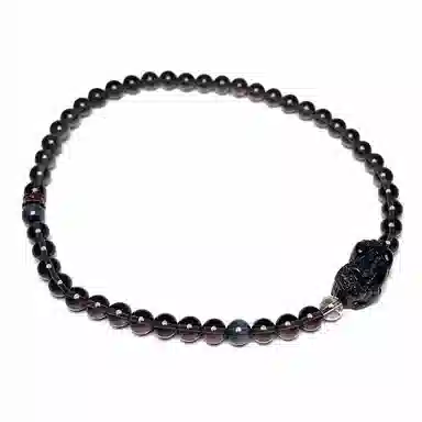 MOUNTAINS AND MANS )