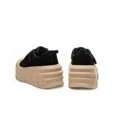 AQUASCUTUM