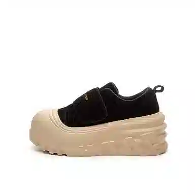 AQUASCUTUM