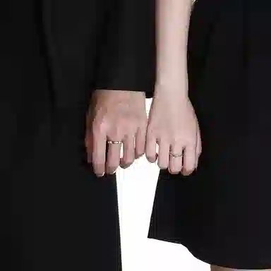 S925