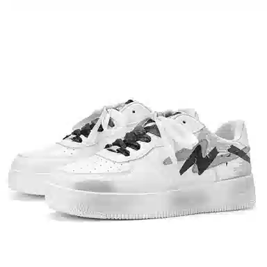 Crayon Shinchan Low Sneakers