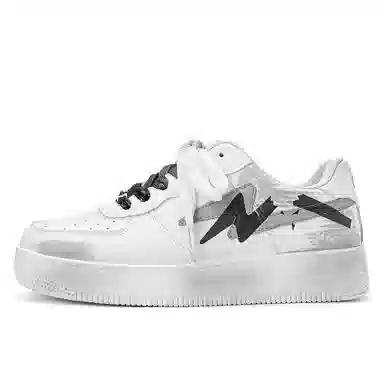 Crayon Shinchan Low Sneakers