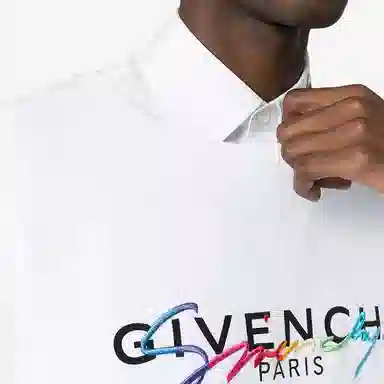 GIVENCHY
