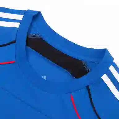 adidas T