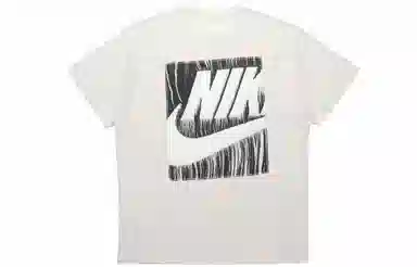Nike Sportswear T