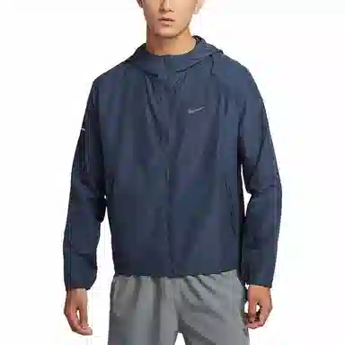 Nike MILER Repel Logo