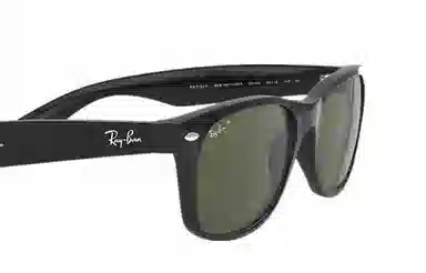 Ray-Ban