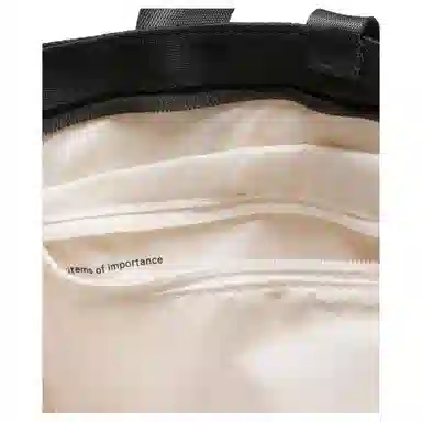 lululemon Racket 19L Beige