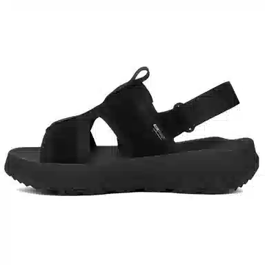 UGG CapTrail Black