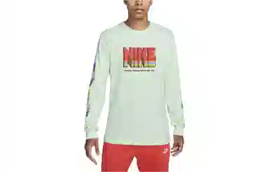 Nike Sportswear LogoT