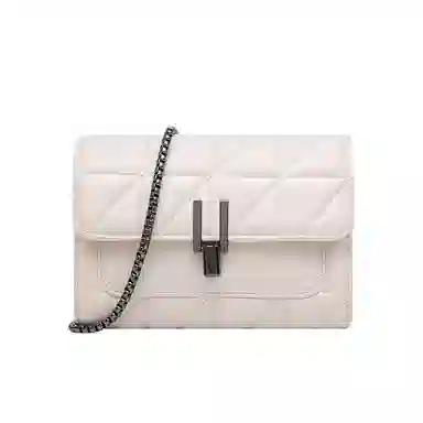 SEPTWOLVES Chain Crossbody Bag Black/White
