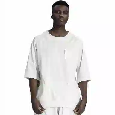 NORVINCY T