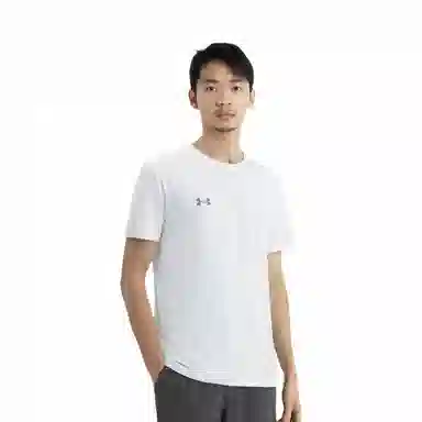 Under Armour T
