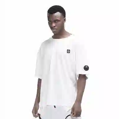 NORVINCY T