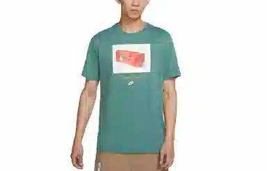 Nike Sportswear T