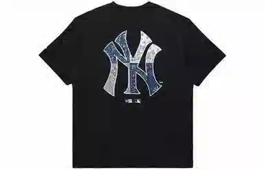 New Era x MLB Yankees Black Tee
