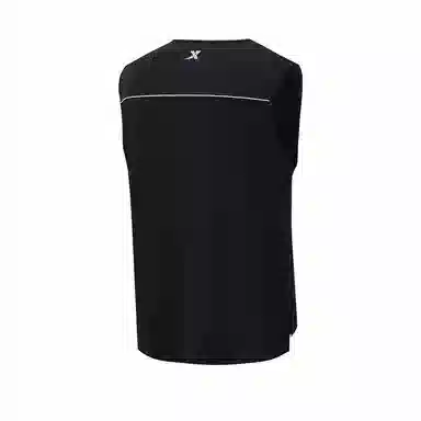 特步 时尚百搭休闲背心 男款