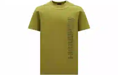 Moncler A Staple In Any Wardrobe This Organic Cotton T-Shirt Is Embellished With A Logo Print T