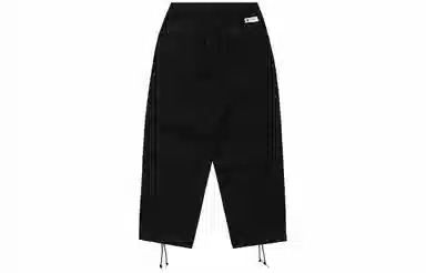 UNDEFEATED FW23