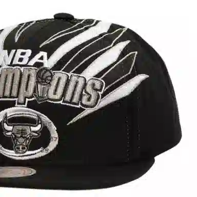 Mitchell Ness Lifestyle -