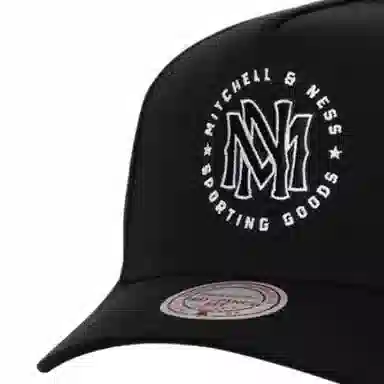 Mitchell Ness -