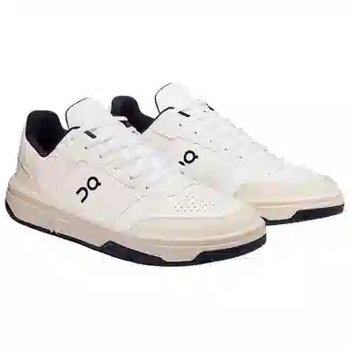 On The Roger Clubhouse White Black