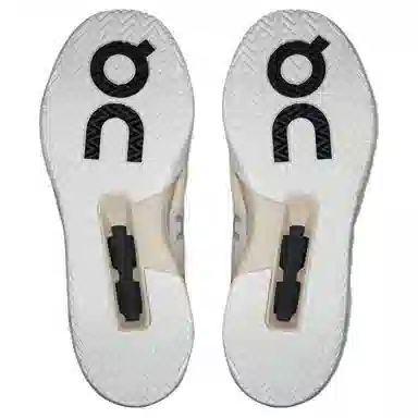 On THE ROGER Advantage Pro