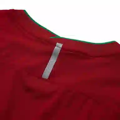 Under Armour T