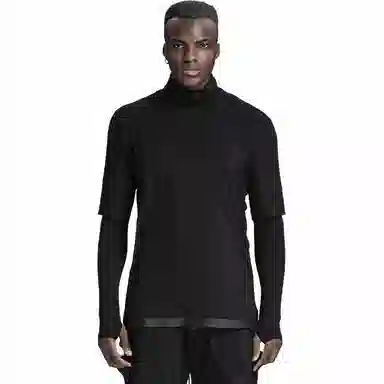 NORVINCY T