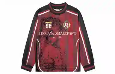 STK SMALL TOWN KID T