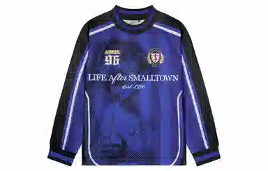 STK SMALL TOWN KID T