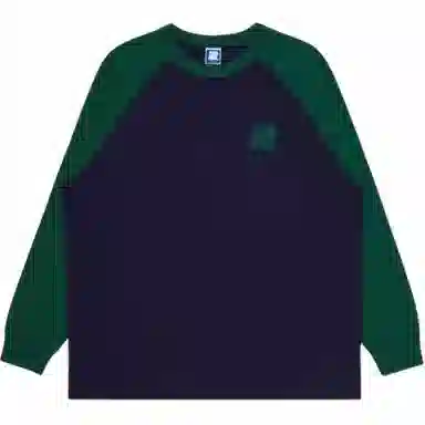 UNDEFEATED FW24 T
