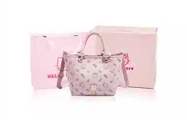 MESUCA x Sanrio kitty PU